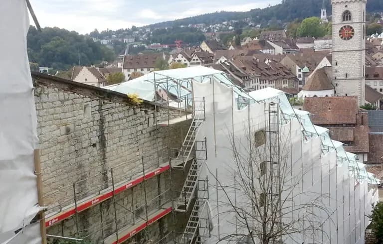 Maurerarbeiten an der Munot-Wehrmauer in Schaffhausen